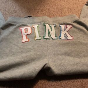 PINK Victoria’s Secret lounge pants. Cropped M